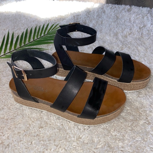 Shoes - Patrizia platform sandals